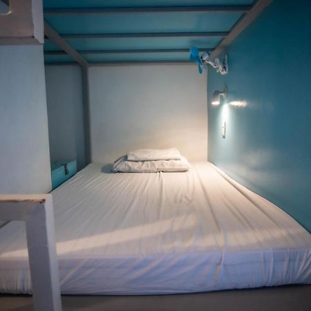 Mad Monkey Hostel Boracay Боракай Экстерьер фото